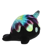 Load image into Gallery viewer, Paradox Space Nomwhal Plush 7"